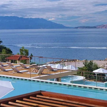 Stunning In With Sauna, 2 Bedrooms And Wifi * Novi Vinodolski