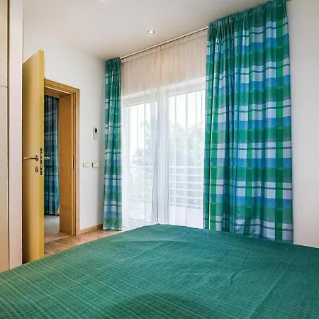 Stunning In With Sauna, 2 Bedrooms And Wifi *