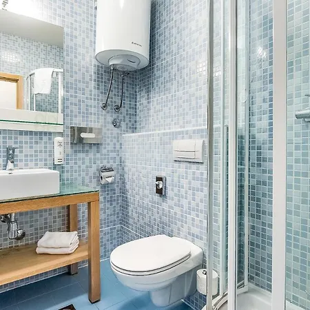 Stunning In With Sauna, 2 Bedrooms And Wifi